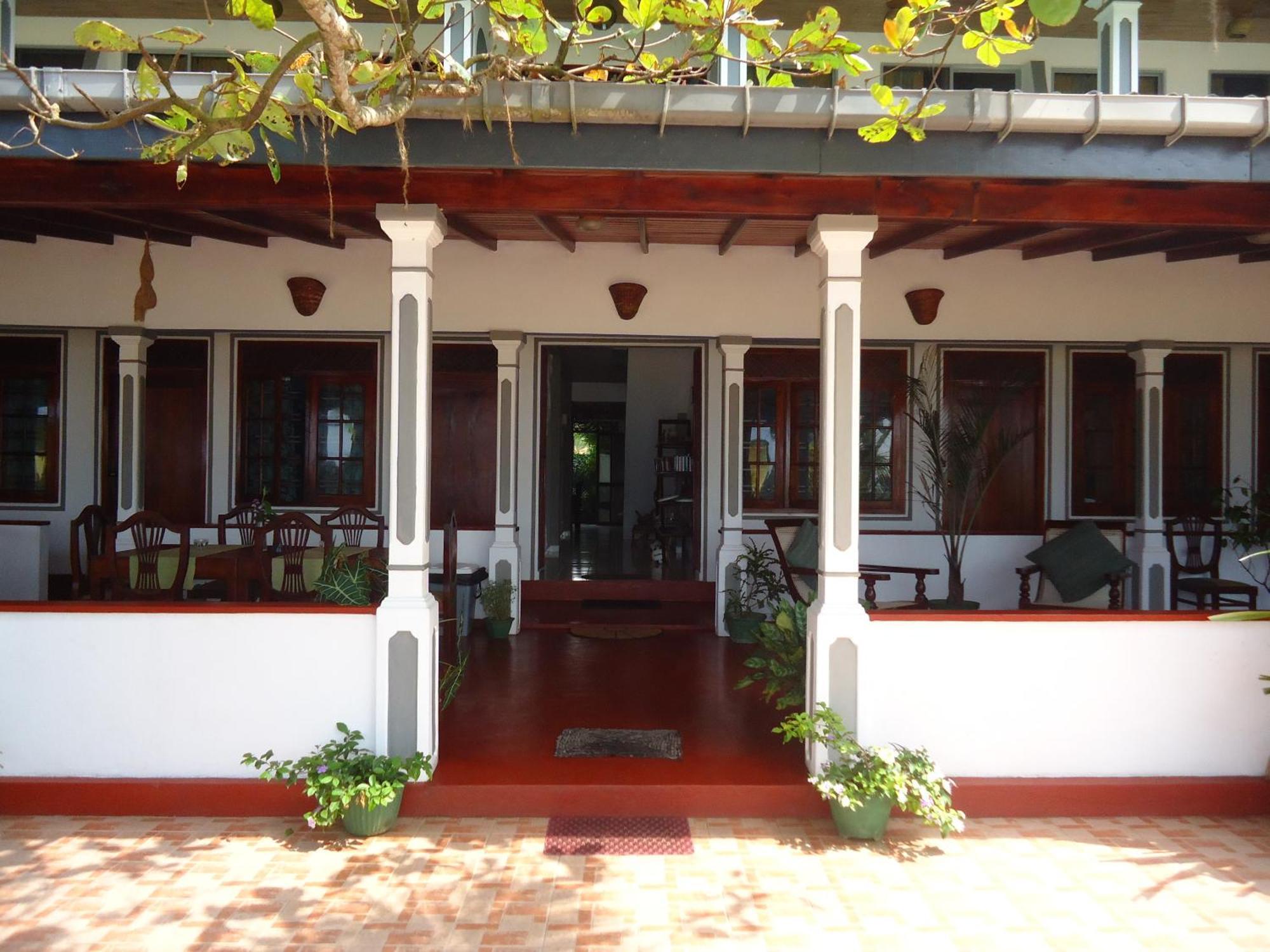 Whitepearl Beach Hikkaduwa Εξωτερικό φωτογραφία