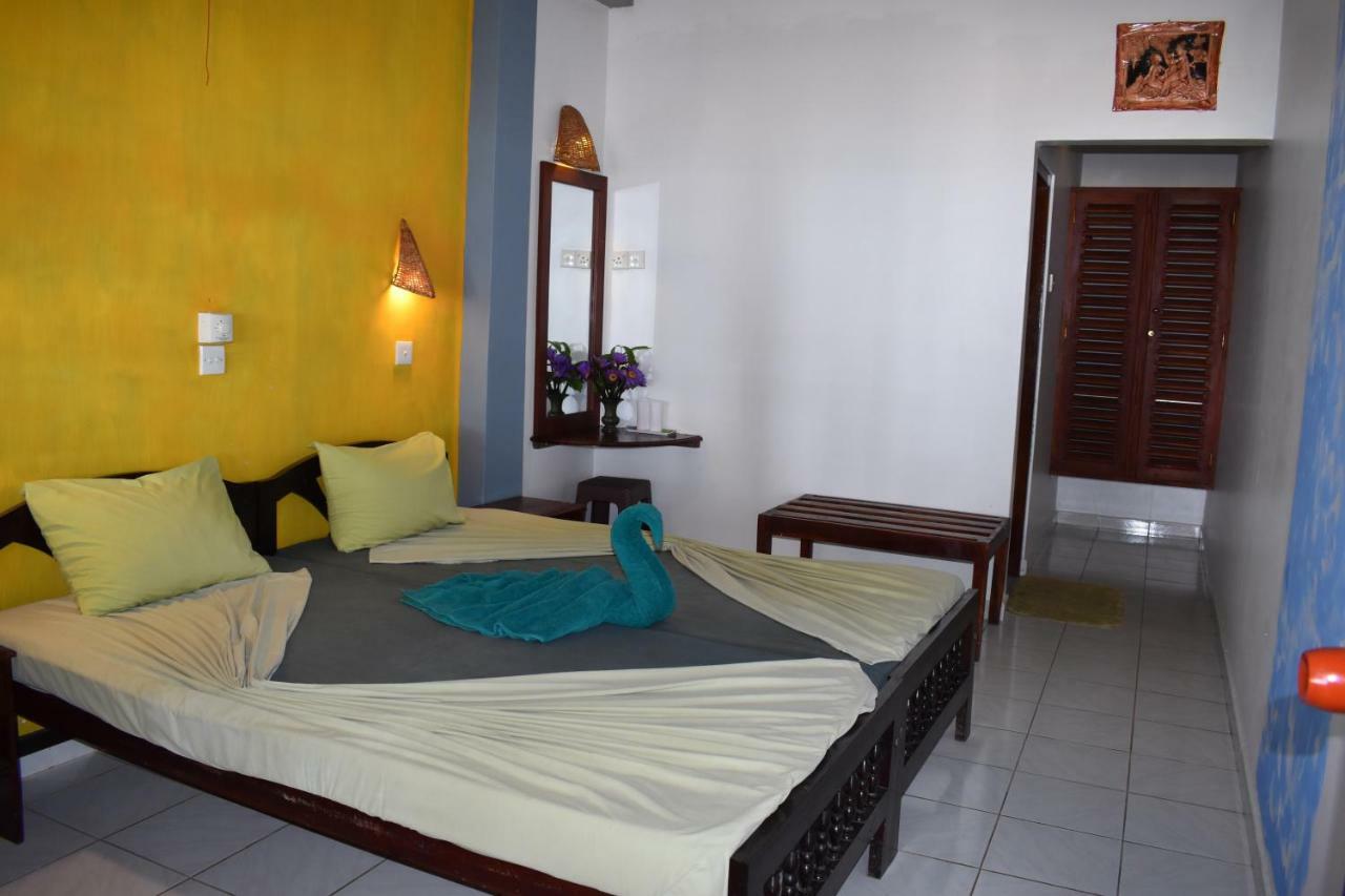Whitepearl Beach Hikkaduwa Εξωτερικό φωτογραφία